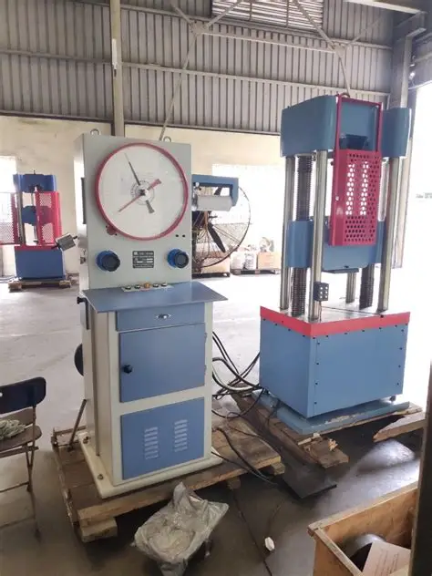Máy kéo thép vạn năng 1000kN